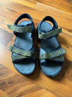 Quechua Sandalen Gr. 32 33 Nordrhein-Westfalen - Menden Vorschau