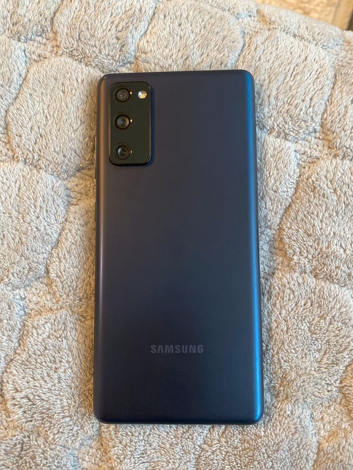 Samsung Galaxy S20FE Wie Neu in Norderstedt