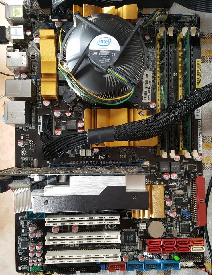 "RETRO PC" Asus P5Q LGA 775 Intel® Core™ 2 Duo E6750 4GB DDR2 RAM in Leipzig