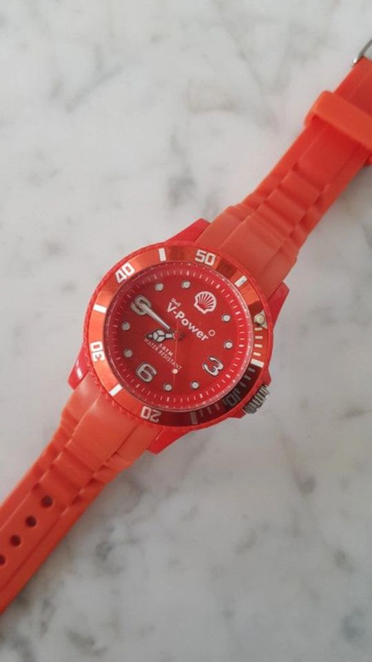 SHELL V-POWER Armbanduhr Rot Kunststoff 5ATM Uhr in Karlsruhe