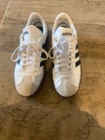 Adidas Sneaker Court Base Damen 371/3 Niedersachsen - Aurich Vorschau