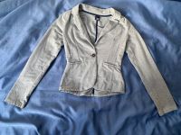 Pimkie Bluse Blazer Cardigan Strickjacke Jacke Damenjacke grau 34 Frankfurt am Main - Sachsenhausen Vorschau