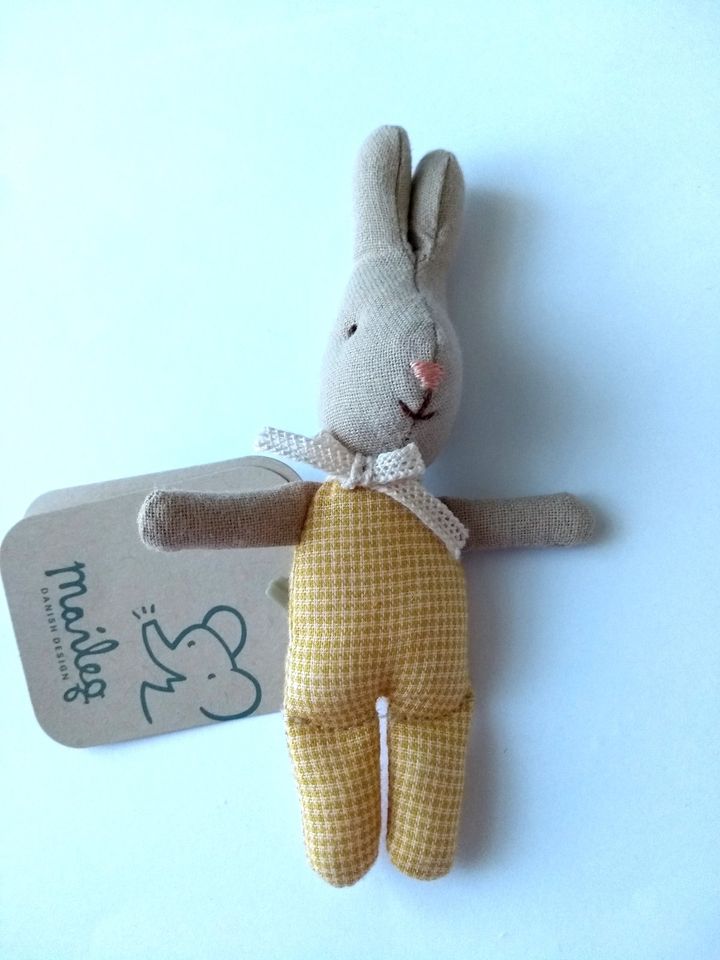 Maileg Häschen Baby My Rabbit gelb karierter Body 11 cm in Sehmatal-Sehma