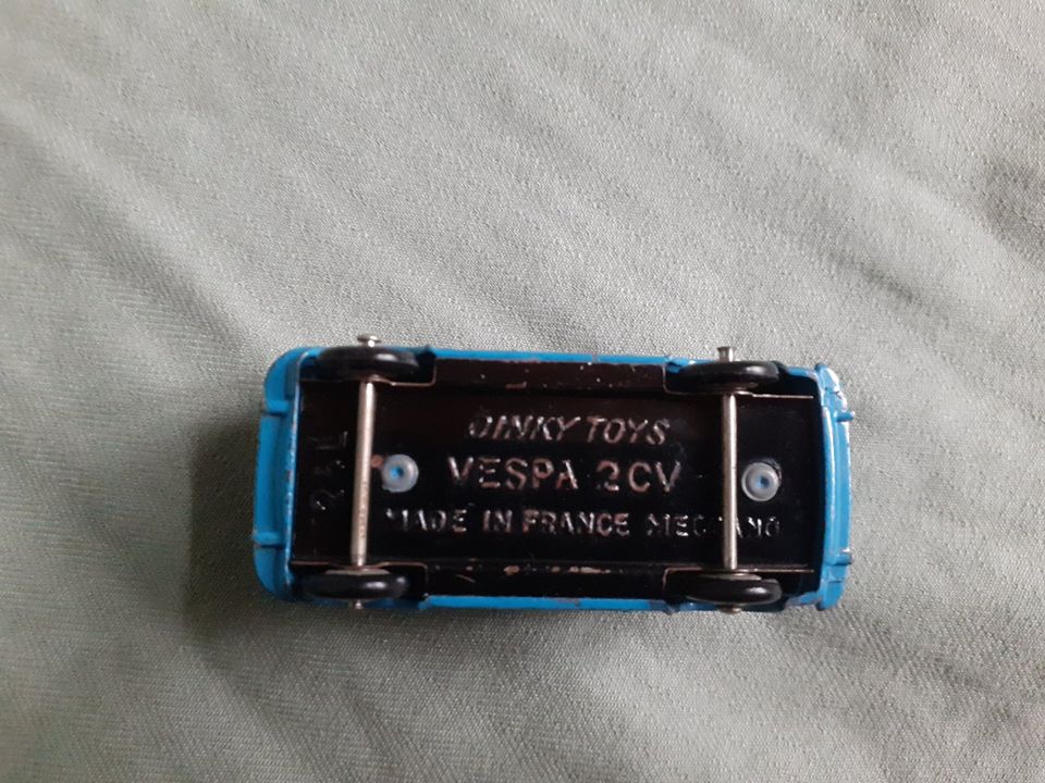 Vespa 400 Auto , Dinky F. , blau, 60er J. , gut , orig. rar in Wallerfangen