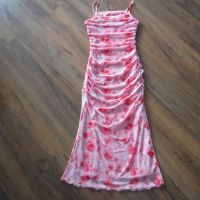 Sommerkleid rot weiß Rosen Gr. XS Neu Nordrhein-Westfalen - Menden Vorschau