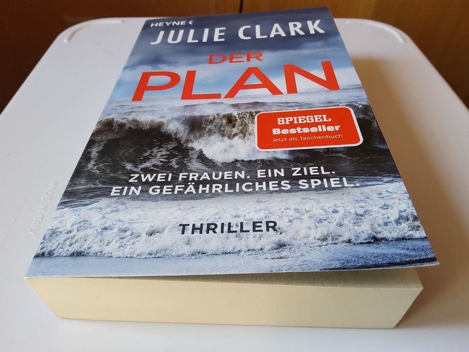 Der Plan -- Julie Clark --- 2023 Thriller --- NEU --- UNGELESEN in Langwedel