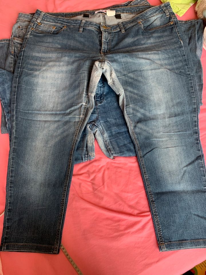 Jeans in Größe 50,4 Stück in Hannover