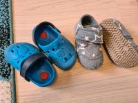 Hausschuhe und crocs Gr. 20 Hessen - Volkmarsen Vorschau