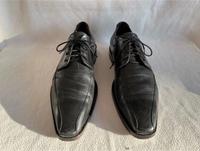 Schwarze Lloyd Lederschuhe Herrenschuhe Größe 45 10 1/2 Frankfurt am Main - Ostend Vorschau
