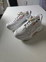 Weiße Damen Sneaker Guter Zustand Hessen - Hessisch Lichtenau Vorschau