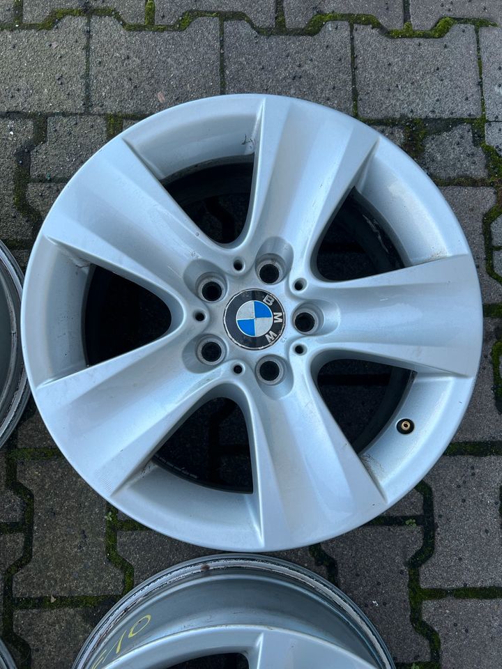 BMW 5er 17 Zoll F10 F11 Alufelgen 8x17 ET30 Original in Freigericht