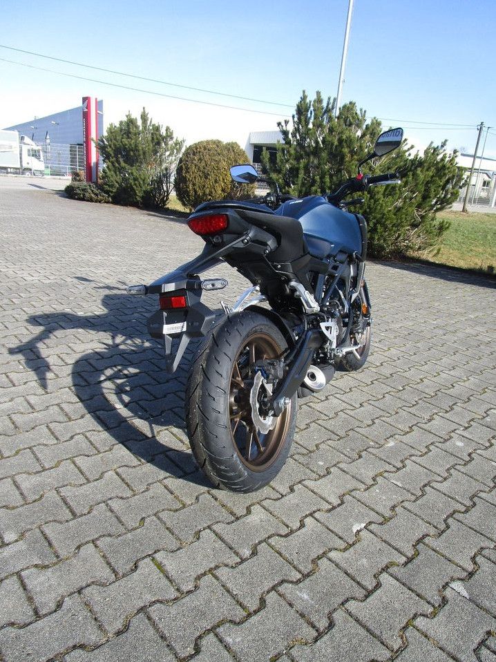 CB 125 R Bj. 24 in Stetten