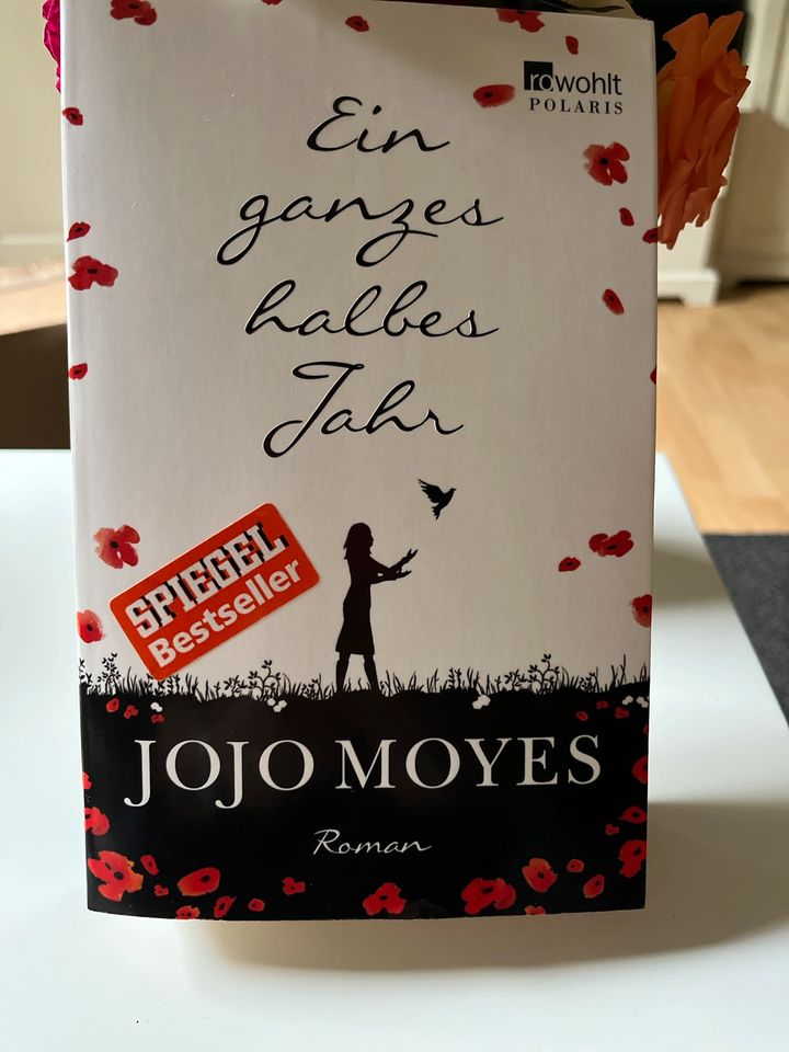 Jojo Moyes 4 Romane  Bestseller  super Zustand in Solingen