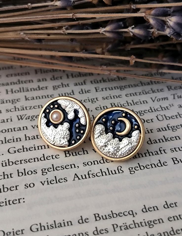 Vintage Ohrringe Ohrstecker mit Sonne Mond und Wolken gold silber in Berlin