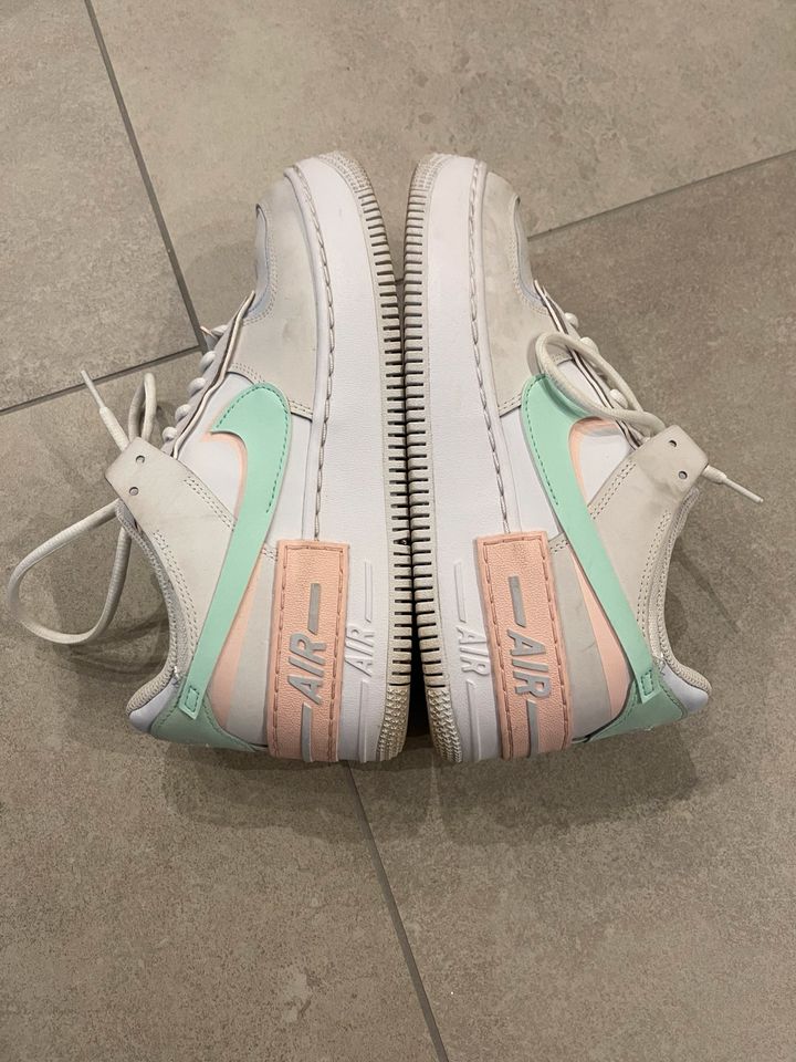 Nike Airforce 1 pastellfarben, Größe 40.5 in Wadgassen