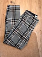 H&M Slacks Stoffhose Anzugshose figurbetont Gr.34 TOP Hessen - Alsfeld Vorschau