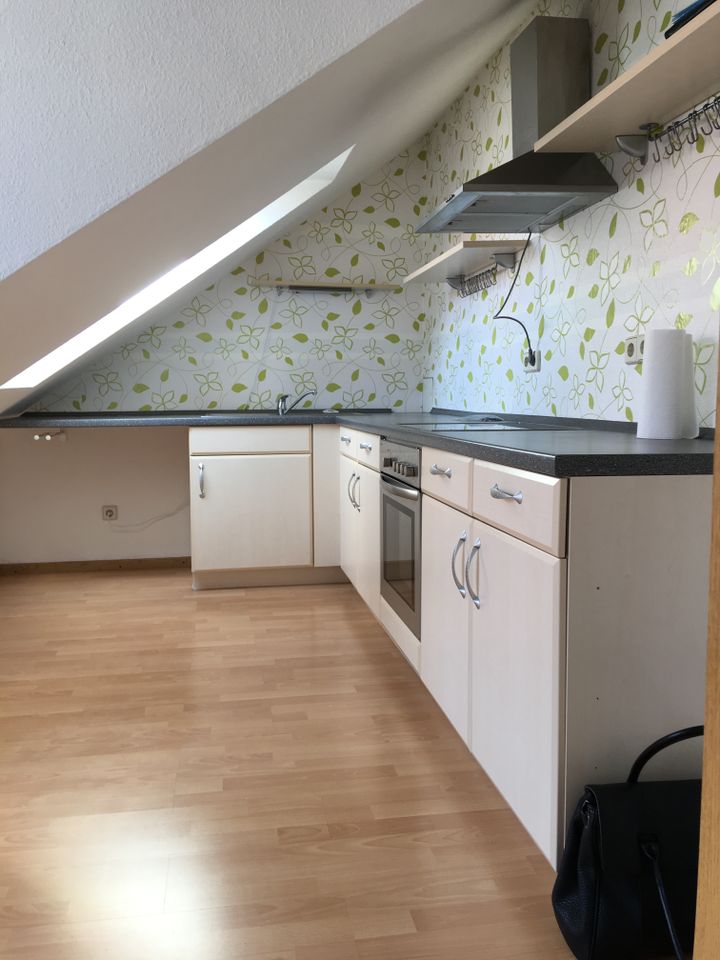 Gemütliche 2-Zimmer-Wohnung mit EBK in Dessau-Nord (Schillerpark) in Dessau-Roßlau