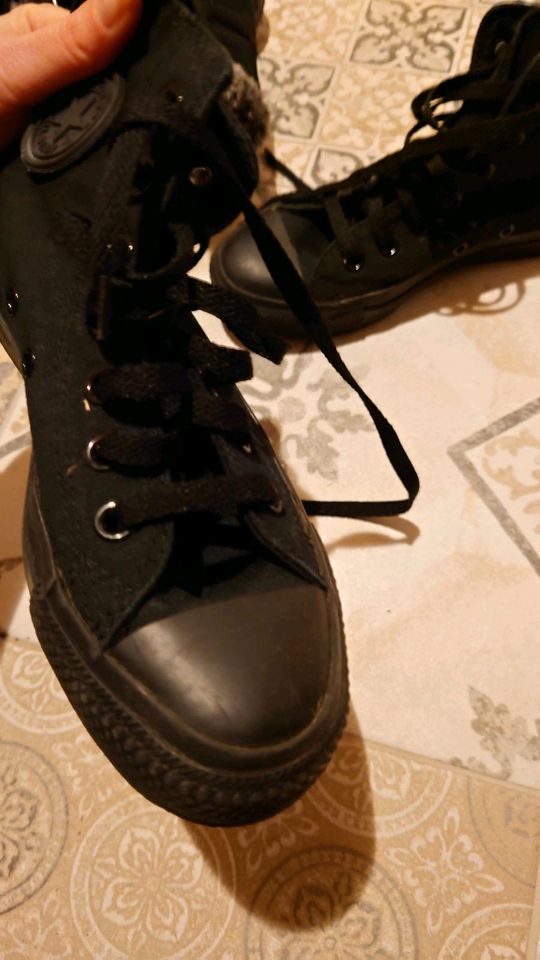 Sneaker Converse Chucks Größe 35 schwarz in Kalbach