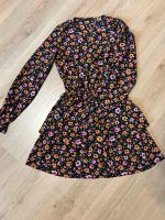 Kleid von H&M in der Größe XS mit Blumenprint Bayern - Ruhmannsfelden Vorschau