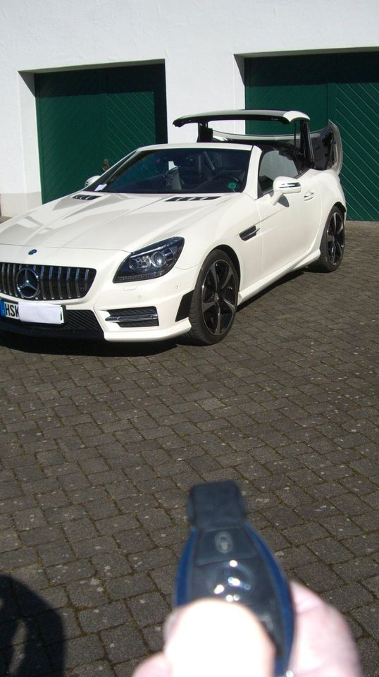 Mercedes Benz SLK 350, V6, R172, Automatik, weiß, BJ 2013 in Sundern (Sauerland)