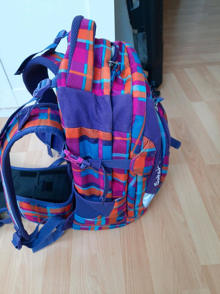 SATCH Schulrucksack + Sporttasche in Montabaur