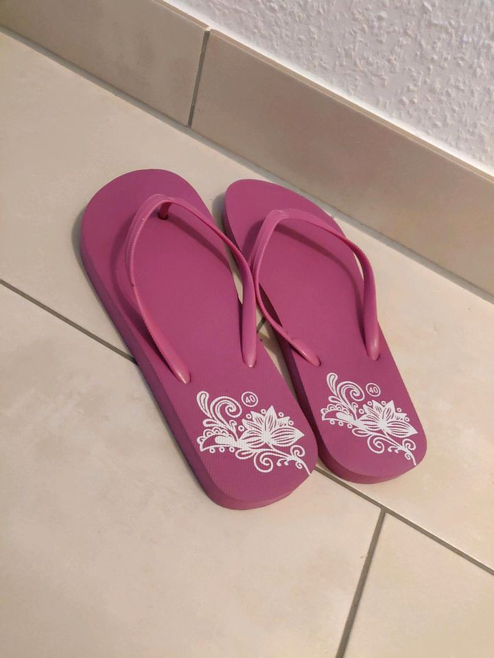 Flipflops pink 40 in Immenstaad