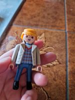 Playmobil figur Mann mit blondes Haar Niedersachsen - Uetze Vorschau