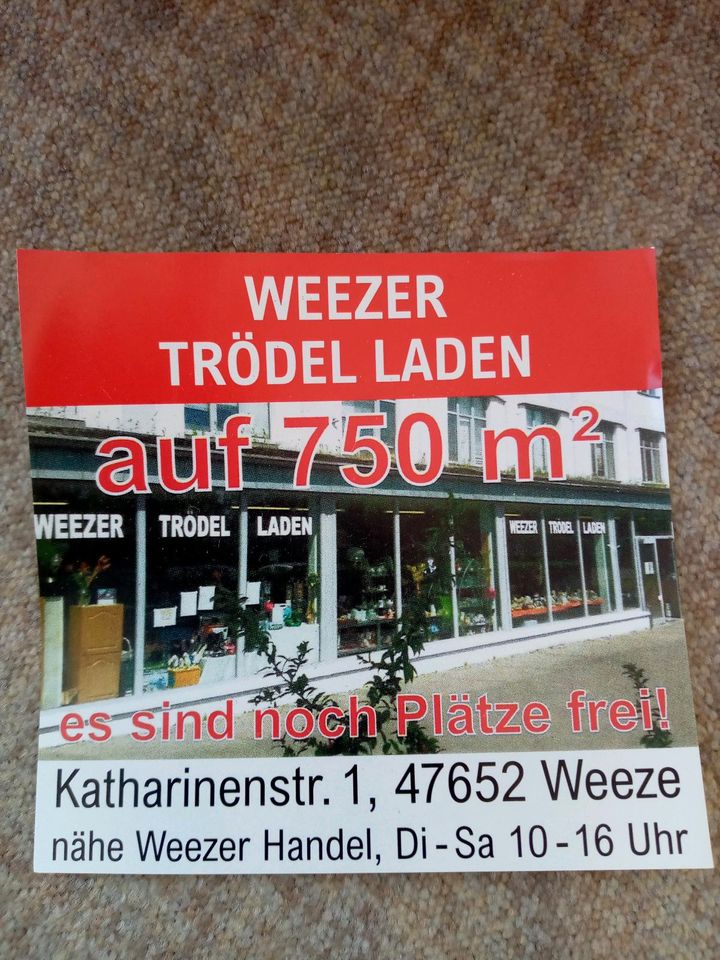 Verschenke ein altes Puppenhaus nur Abholung in Weeze in Mülheim (Ruhr)