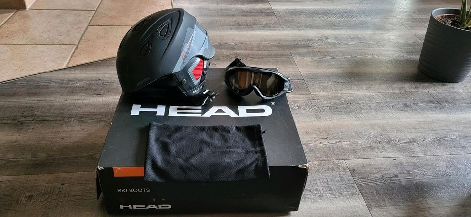 Head Ski Schuhe, Helm, Brille in Rastow