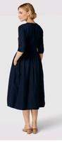 Gewebtes kleid /Midikleid mit gelegten Falten in marine gr:36 Niedersachsen - Vechta Vorschau