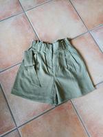 neue ungetragene Bermuda Shorts Gürtel Hose H&M Gr. 40 Khaki Bayern - Pocking Vorschau