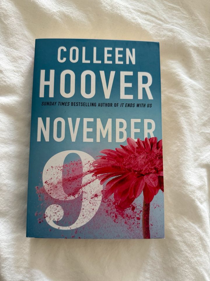 November 9th - Colleen Hoover in Berlin