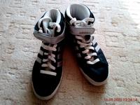 wunderschöner Damen Adidas-Schuh Brandenburg - Strausberg Vorschau