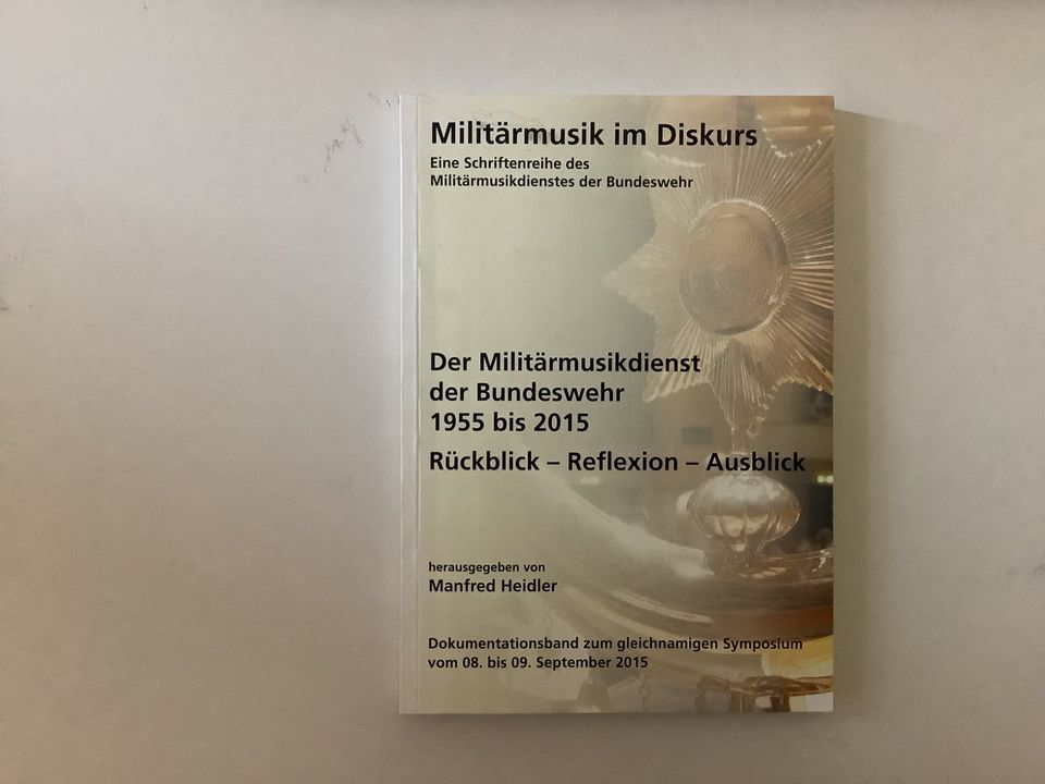 Militaria/ Büchersammlung/ Militärliteratur/ Musikliteratur in Wickede (Ruhr)