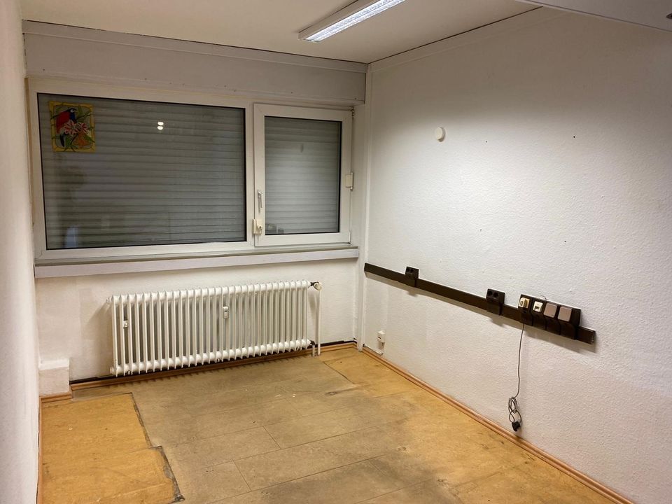 Praxis-/Büroräume auf ca. 110 m² mit separatem Eingang zu vermieten in Oberhausen