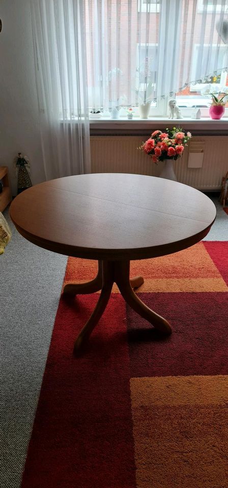 Holztisch Rund ausziehbar Gut erhalten in Emden