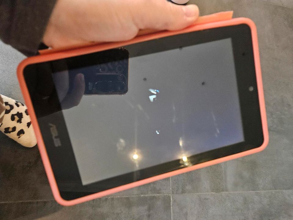 Asus Memo Pad pink Tablet in Duisburg