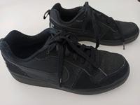 NIKE Sneaker Turnschuhe - schwarz - Gr. 40 - UK 6 Bayern - Heilsbronn Vorschau