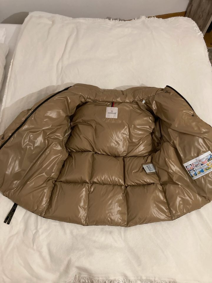 Moncler Jacke - kurze Daunenjacke Parana - schwarz - Gr. 4/XL/42 in Ludwigsburg