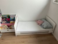 Pinolino Kinderzimmer (Bett, Schrank, Kommode) Niedersachsen - Melle Vorschau