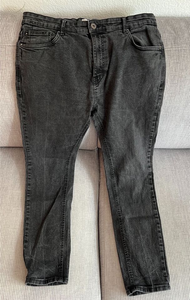 Jeans Pull and Bear Carrot Fit 44/34 in Hamburg