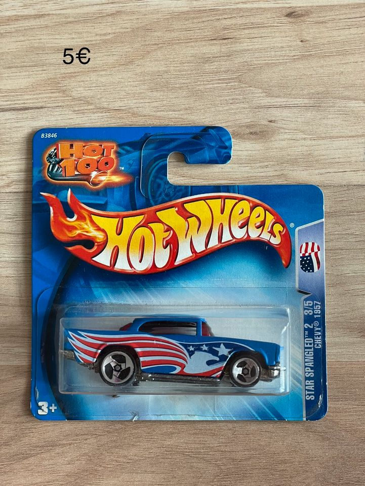 Hot Wheels 1:64 in OVP in Zscherben