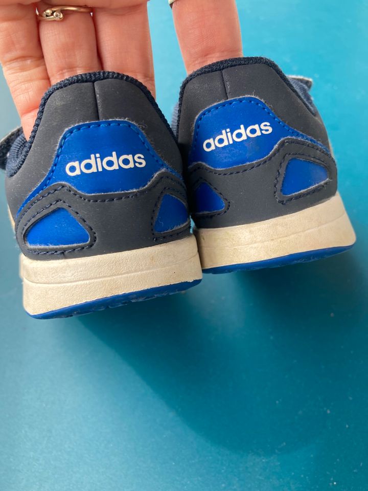 Adidas Sneaker in München