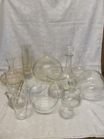 14 Teile aus Glas -- Vasen, Karaffen, Schalen Niedersachsen - Algermissen Vorschau