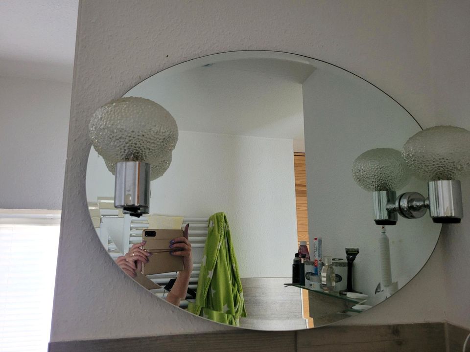Badezimmer Spiegel beleuchtet in Friedrichroda