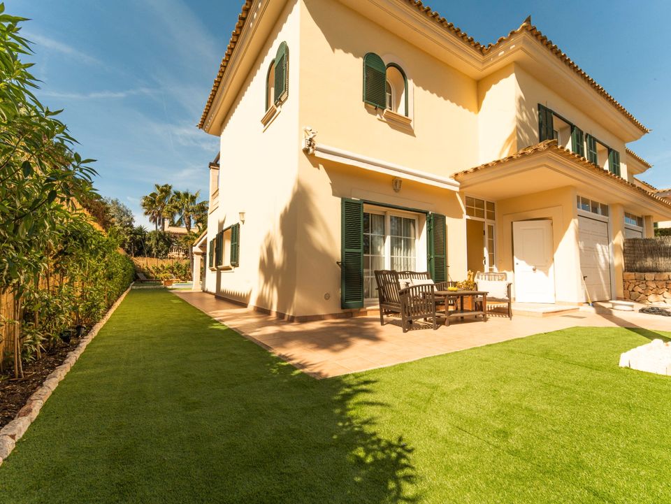 Luxuriöses Haus mit Pool auf Mallorca -> !Exklusivangebot! in Neuss
