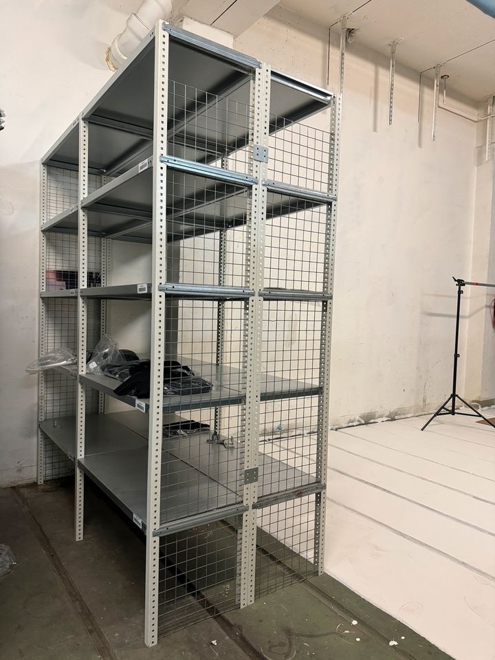 Last Regal Metal 100x50 modular in Berlin