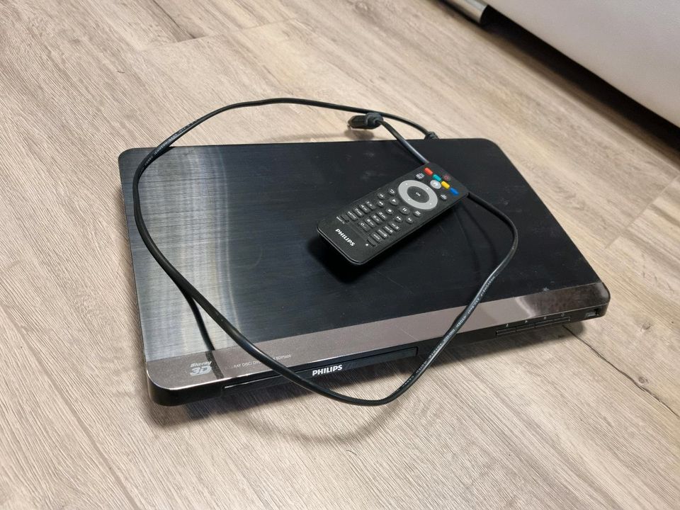 Philips BDP5600 3d blu ray player in Tiefenbronn
