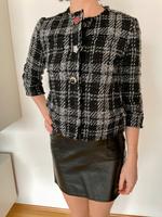 Bouclé Jacke Blazer Liu Jo Gr. 38 M neuwertig Nürnberg (Mittelfr) - Mitte Vorschau