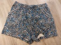 H&M Mädchen Short Gr 122/128 Bayern - Höchstadt Vorschau